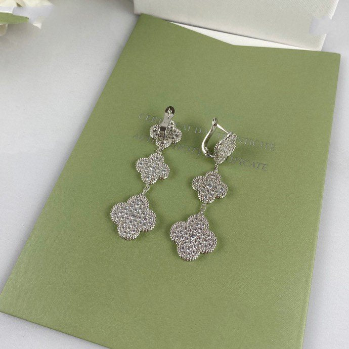 [Everoly JW]CLOVER 3 MOTIF DIAMOND SILVER DROP EARRINGS