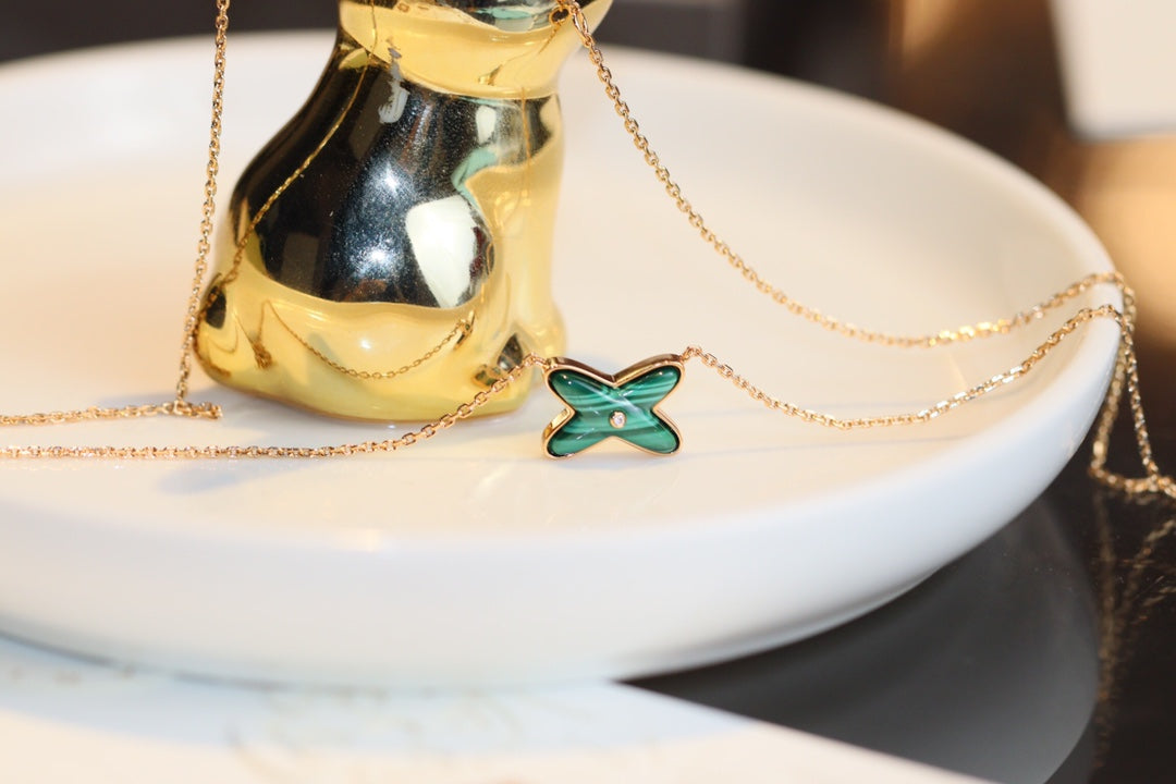 [Everoly JW]JEUX MALACHITE 1 DIAMOND PINK GOLD NECKLACE