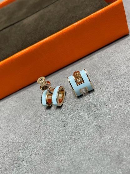 [Everoly JW]POP H SKY BLUE STUD EARRINGS