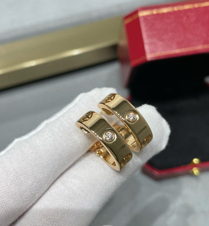 [Everoly JW]LOVE 5.5MM 1 DIAMOND EARRINGS