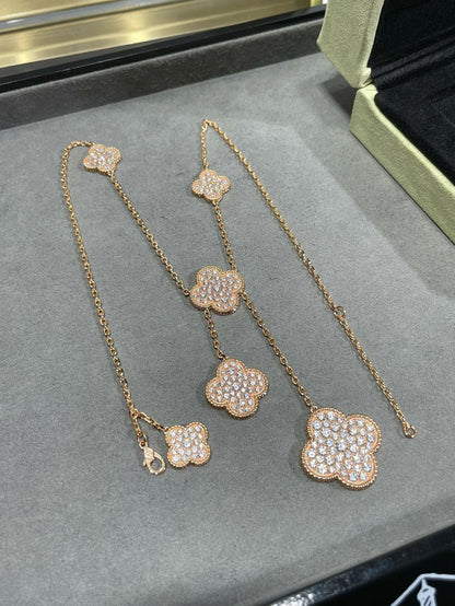 [Everoly JW]CLOVER 6 MOTIF DIAMOND PAVED NECKLACE