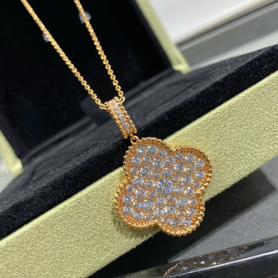 [Everoly JW]CLOVER 25MM LARGE PEDANT DIAMOND PAVED LONG NECKLACE