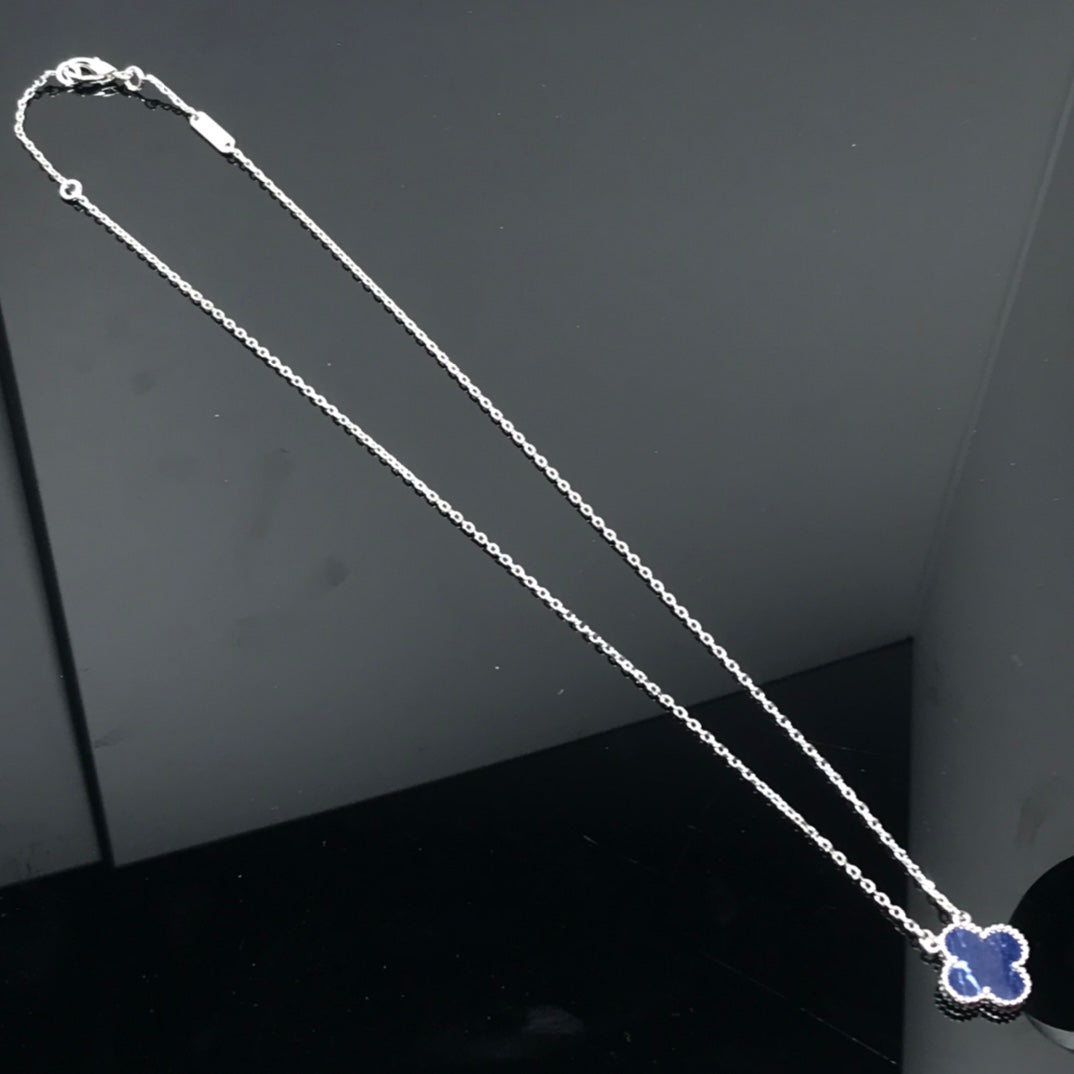 [Everoly JW]CLOVER PIETERSITE SILVER LONG NECKLACE