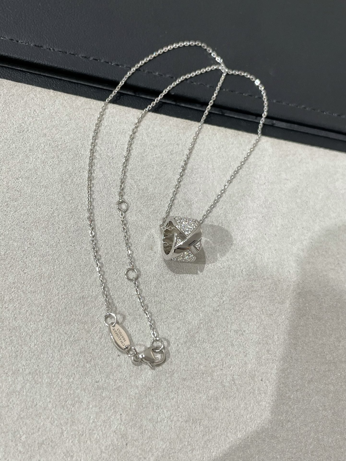 [Everoly JW]LIENS EVIDENCE DIAMOND PAVED NECKLACE
