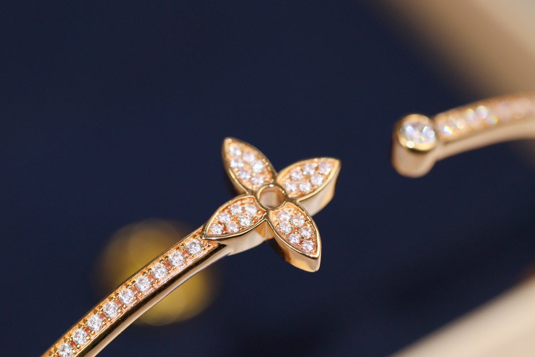 [Everoly JW]IDYLLE PINK GOLD OPEN BRACELET DIAMOND PAVED