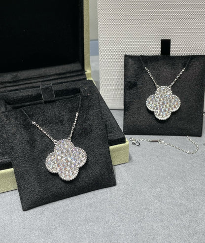 [Everoly JW]CLOVER 25MM LARGE PENDANT DIAMOND PAVED SILVER NECKLACE