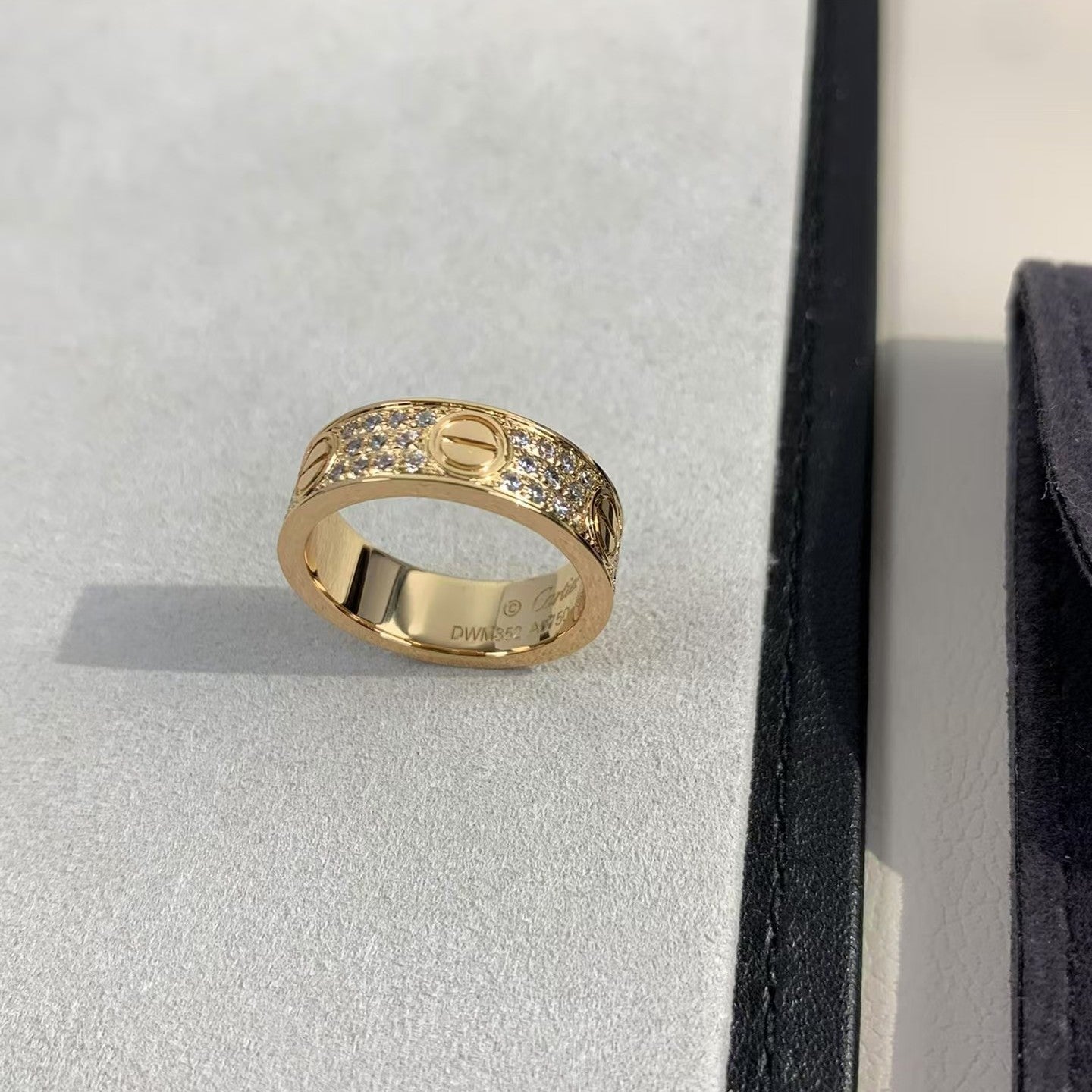 [Everoly JW]LOVE RING 5.5MM DIAMONDS PAVED