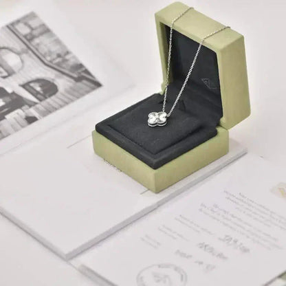 [Everoly JW]CLOVER  15MM DIAMOND LASER NECKLACE SILVER