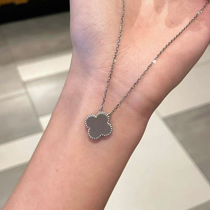 [Everoly JW]CLOVER 15MM DIAMOND LASER NECKLACE- CHRISTMAS 2024 SPECIAL EDITION