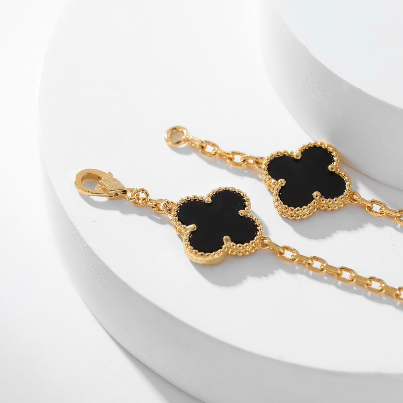 [Everoly JW]CLOVER 10 MOTIFS ONYX NECKLACE