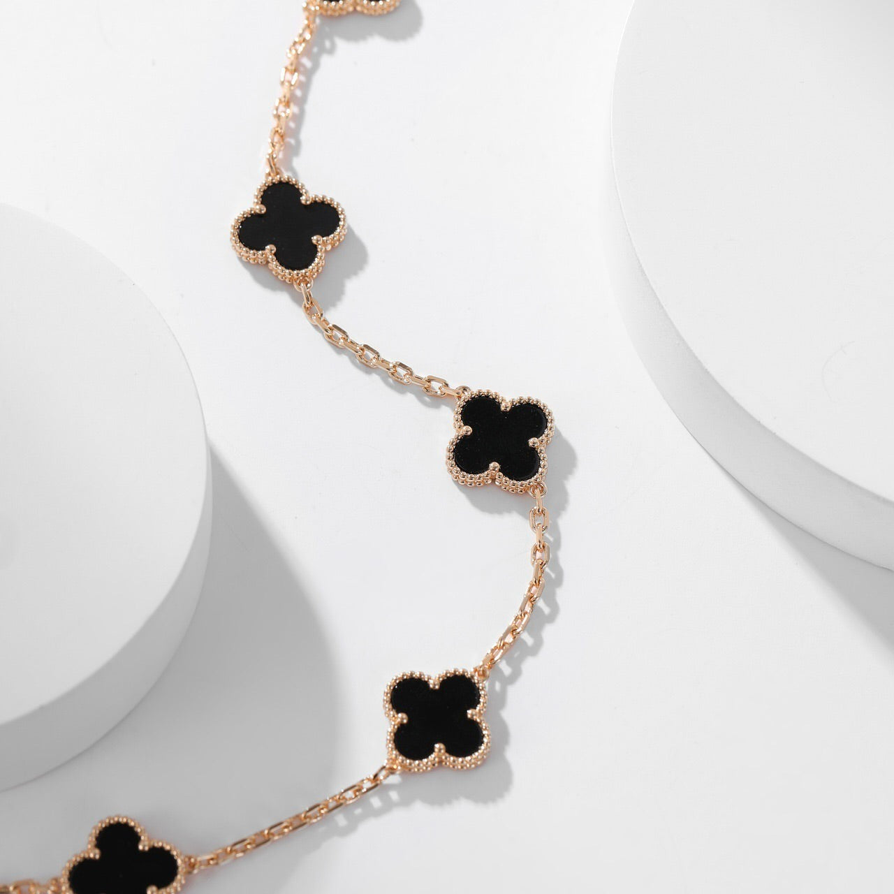 [Everoly JW]CLOVER 10 MOTIFS ONYX NECKLACE