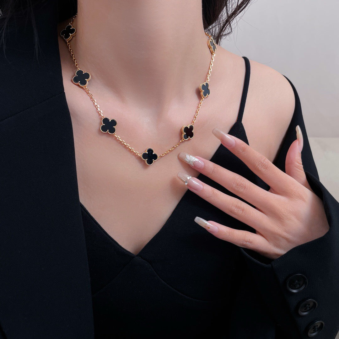 [Everoly JW]CLOVER 10 MOTIFS ONYX NECKLACE