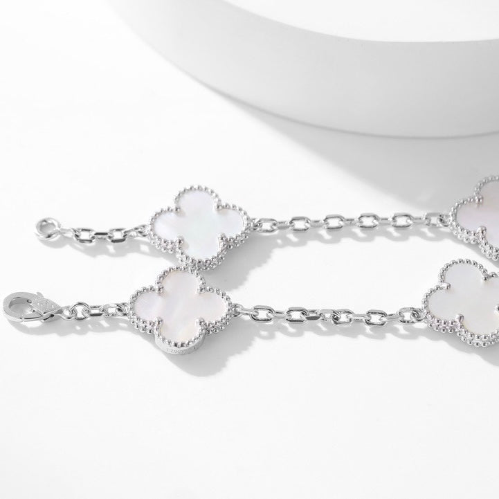 [Everoly JW]CLOVER 10 MOTIFS WHITE MOTHER OF PEARL NECKLACE