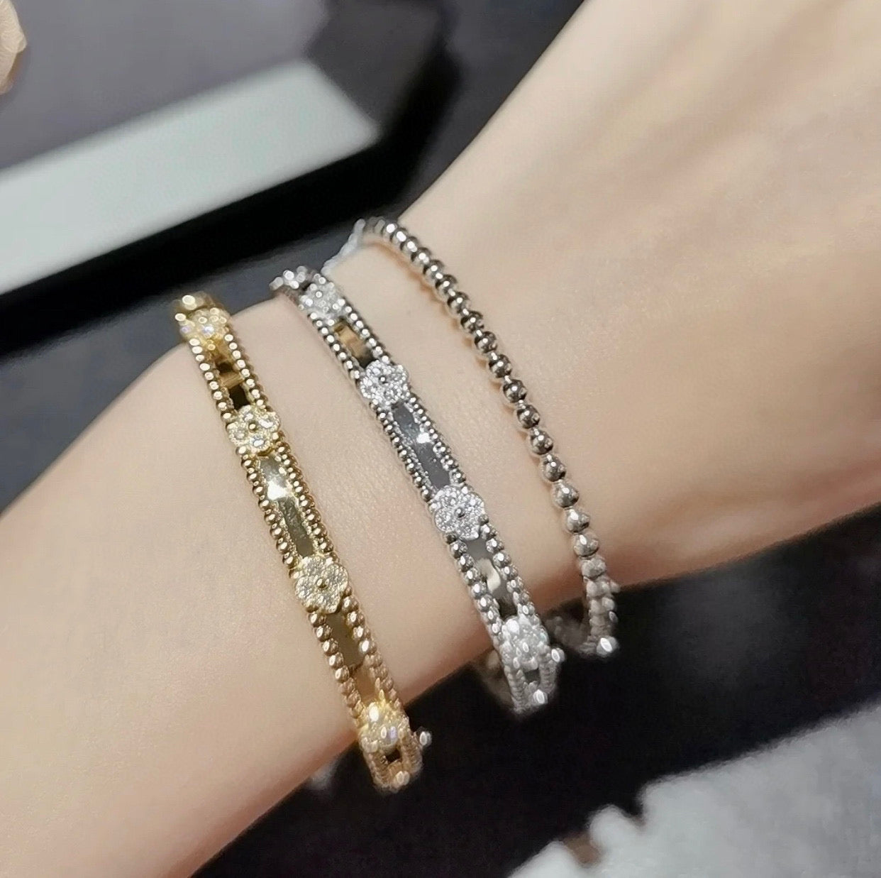 [Everoly JW]CLOVER BRACELET 4MM DIAMONDS