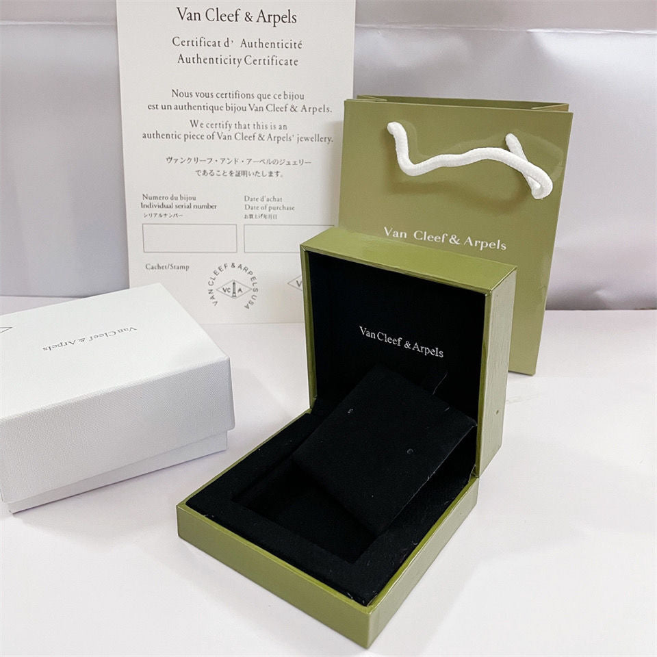 [Everoly JW]VA CLOVER BRACELET NECKLACE RING BOX GIFT BAG