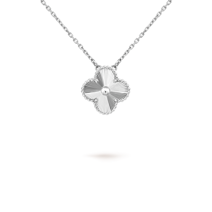 [Everoly JW]CLOVER 15MM LASER NECKLACE SILVER