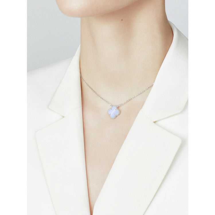[Everoly JW]CLOVER 15MM BLUE CHALCEDONY NECKLACE SILVER