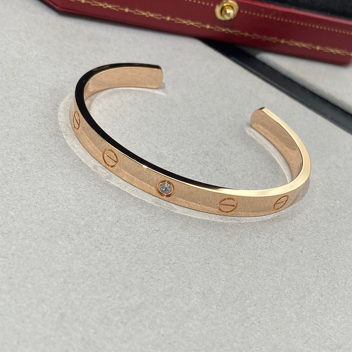 [Everoly JW]LOVE BRACELET 6.1MM 1 DIAMOND OPEN CUFF