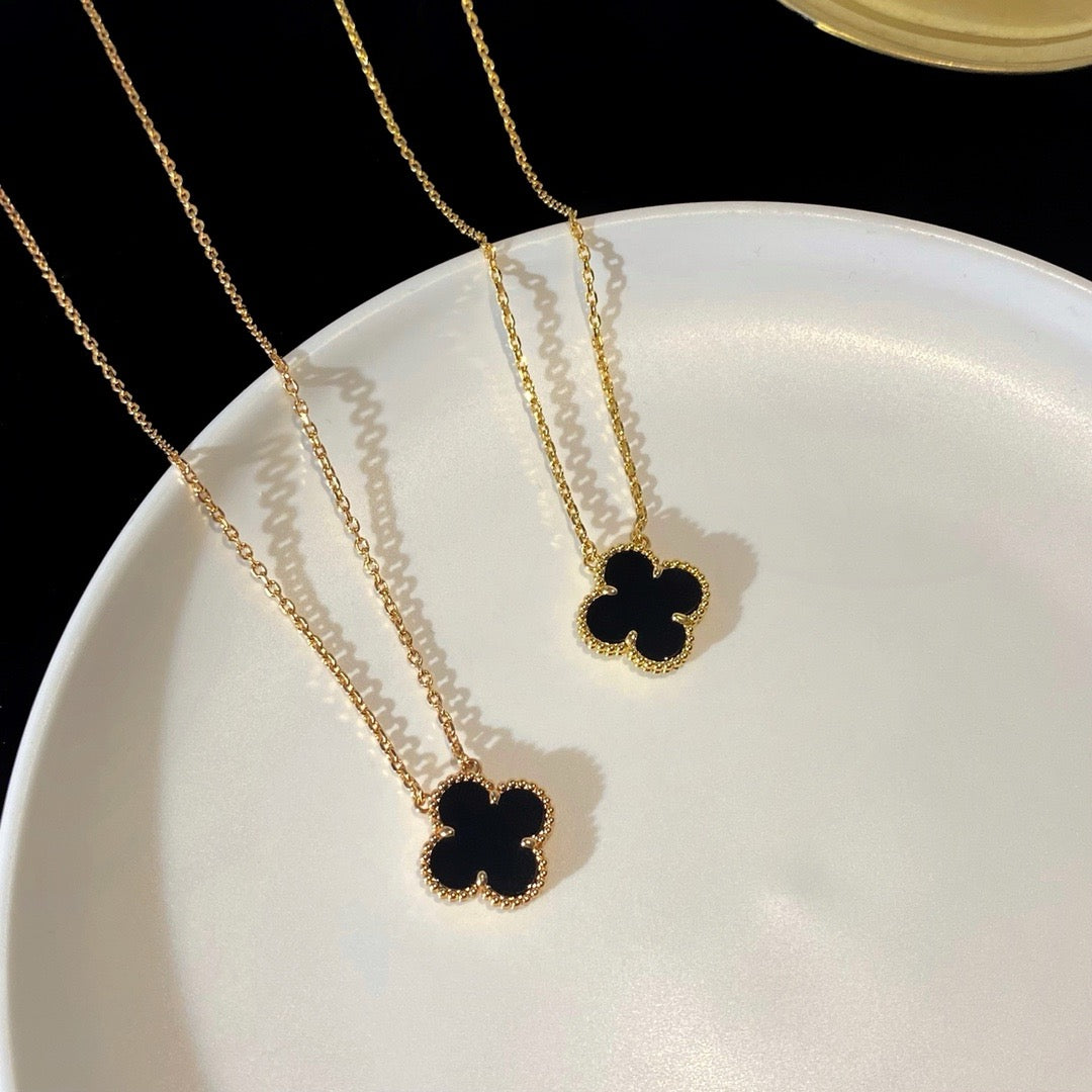 [Everoly JW]CLOVER 15MM BLACK ONYX SINGLE FLOWER NECKLACE