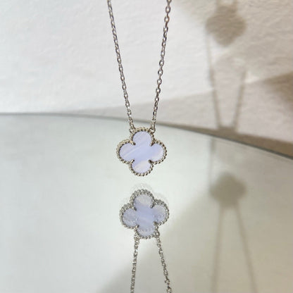 [Everoly JW]CLOVER 15MM BLUE CHALCEDONY NECKLACE SILVER