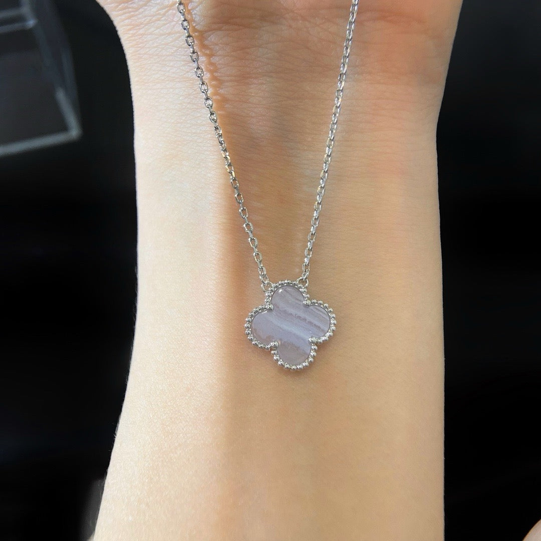 [Everoly JW]CLOVER 15MM BLUE CHALCEDONY NECKLACE SILVER