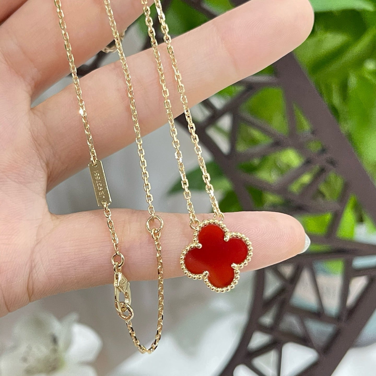 [Everoly JW]CLOVER 15MM CARNELIAN SINGLE FLOWER NECKLACE