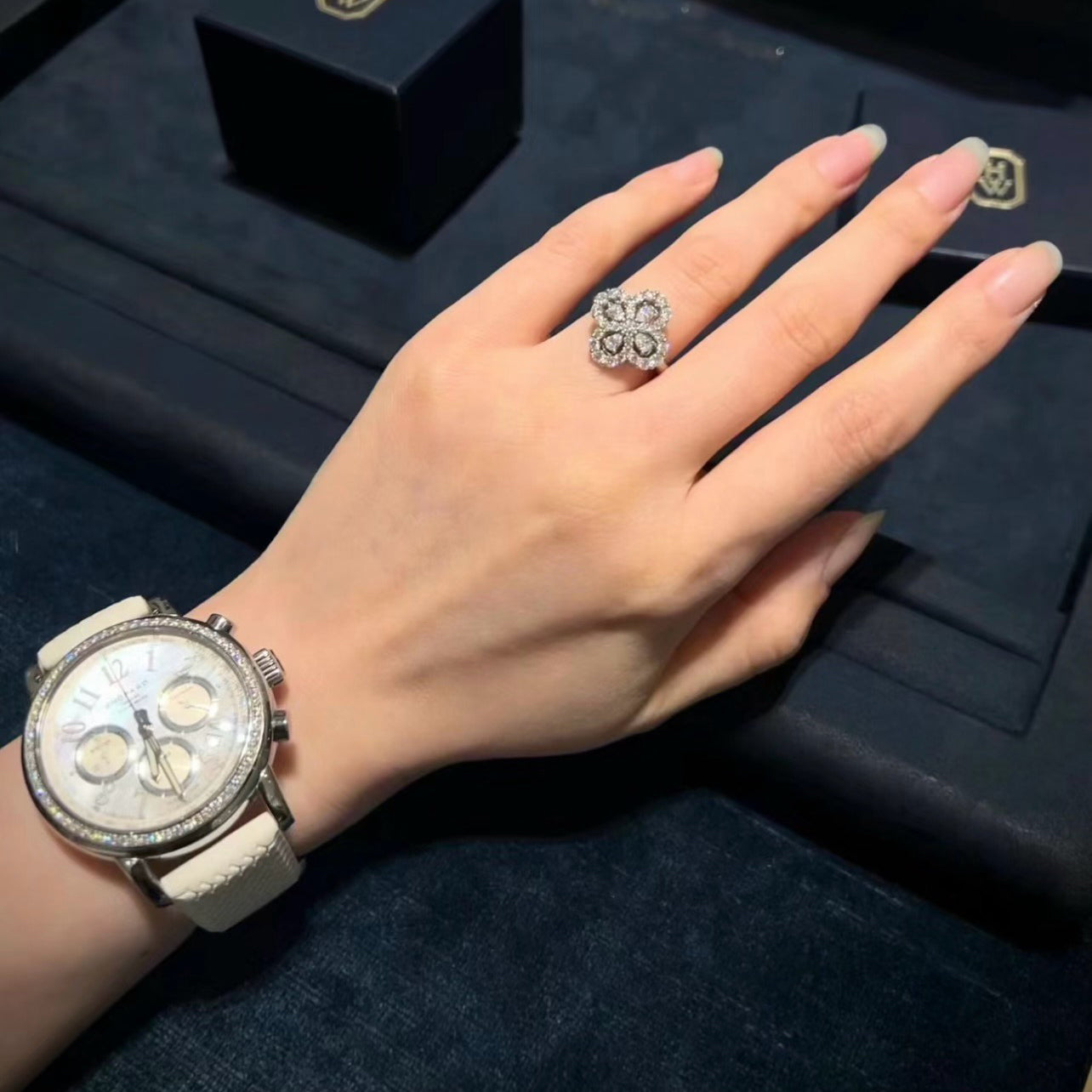 [Everoly JW]LOOP RING FULL MOTIF DIAMOND 16MM SILVE