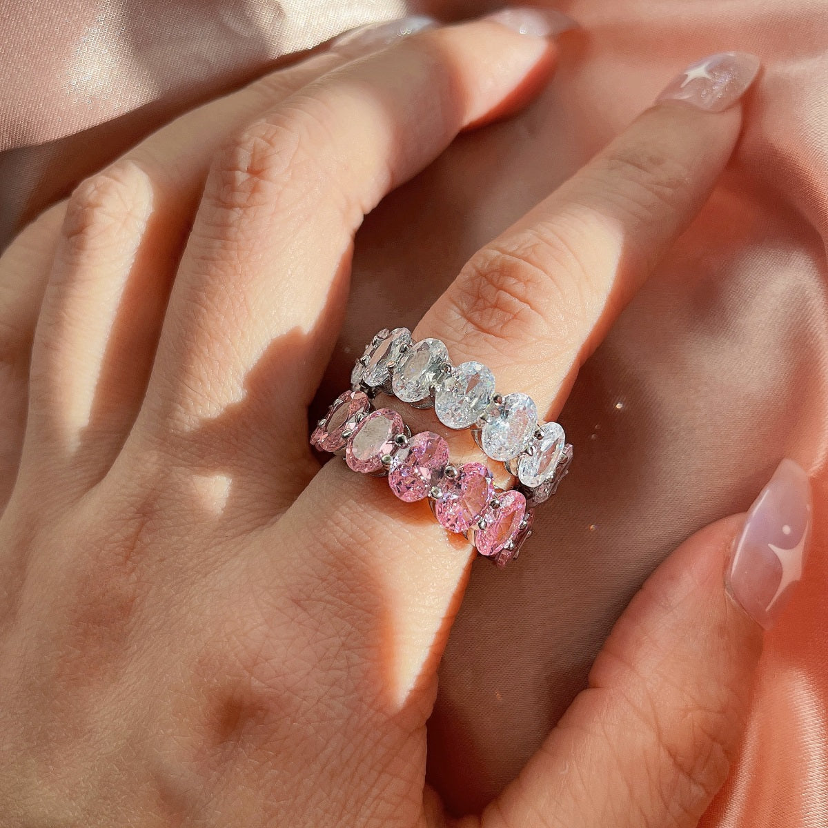 [Everoly JW]Dainty Elongated Cushion Cut Tennis Ring