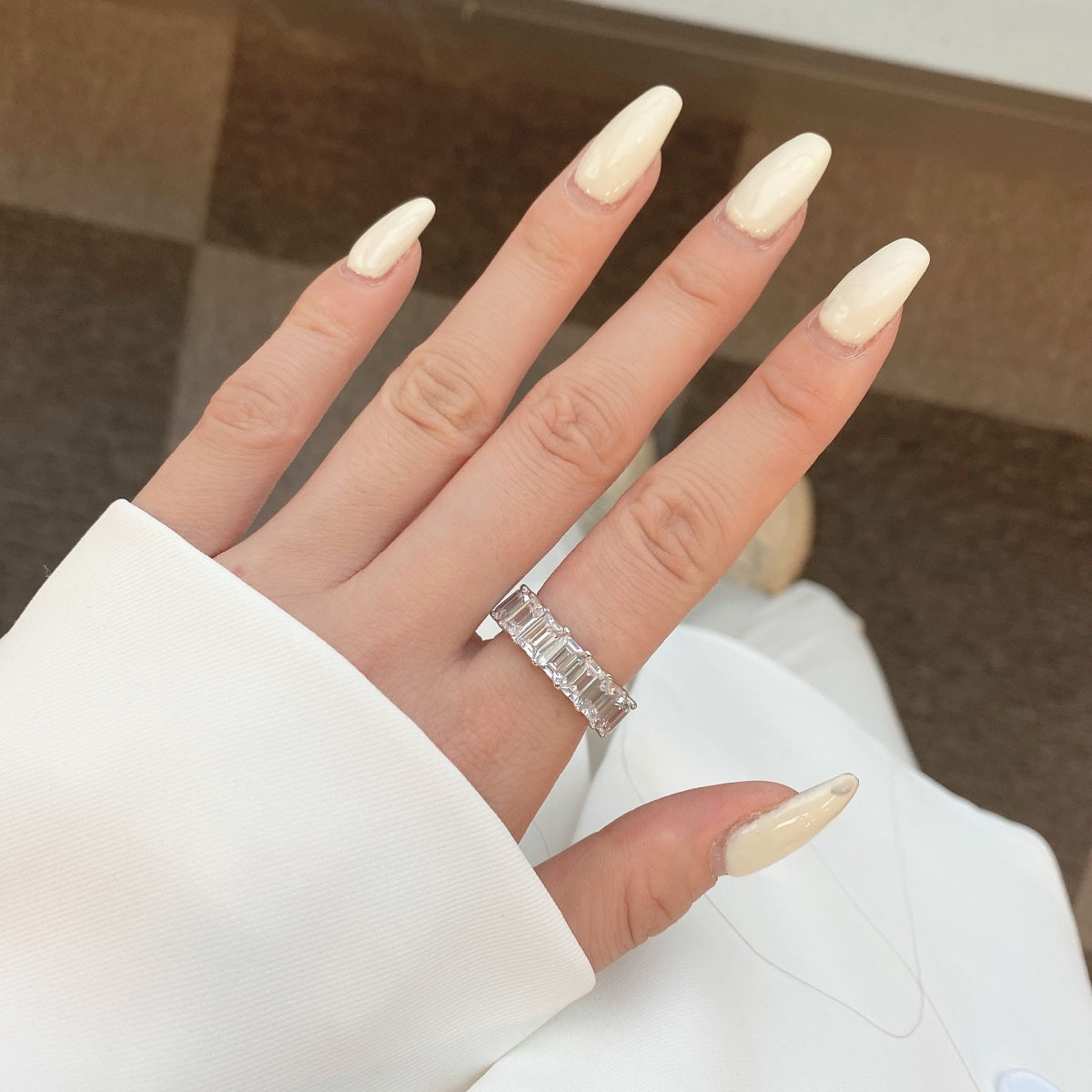 [Everoly JW]0.75 Carat Elegant Emerald Cut Tennis Ring