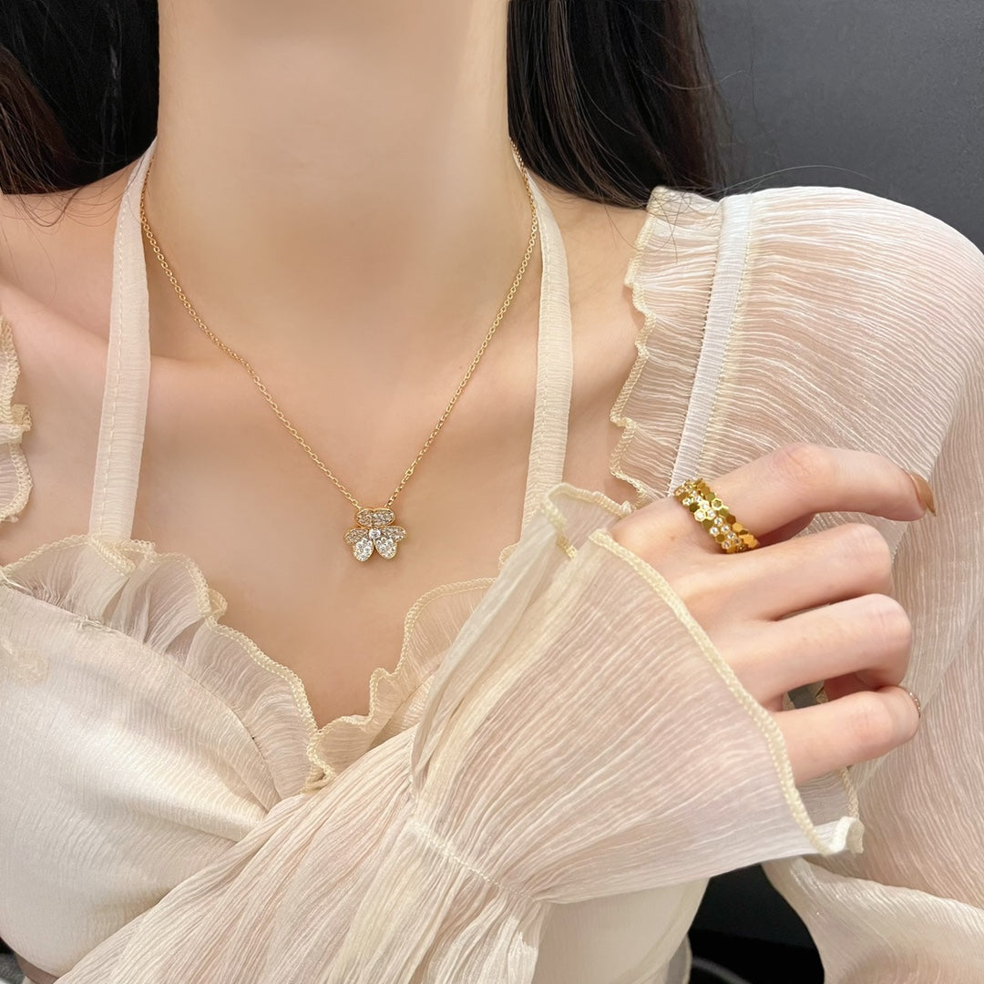 [Everoly JW]FLOWER DIAMOND NECKLACE