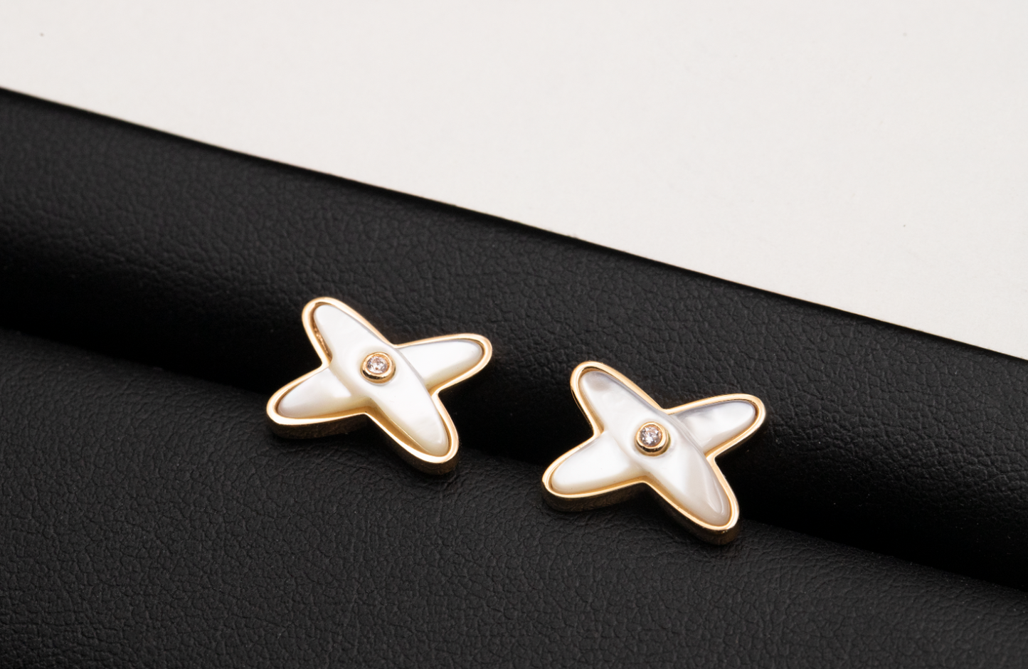 [Everoly JW]JEUX DE WHITE MOP PINK GOLD DIAMOND EARRINGS