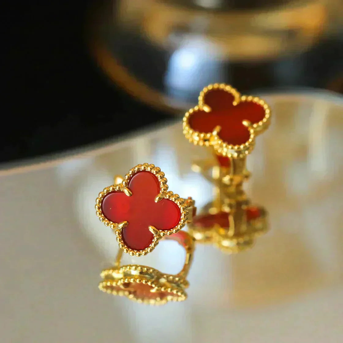 [Everoly JW]CLOVER MEDIUM 1 MOTIFS CARNELIAN  EARRINGS