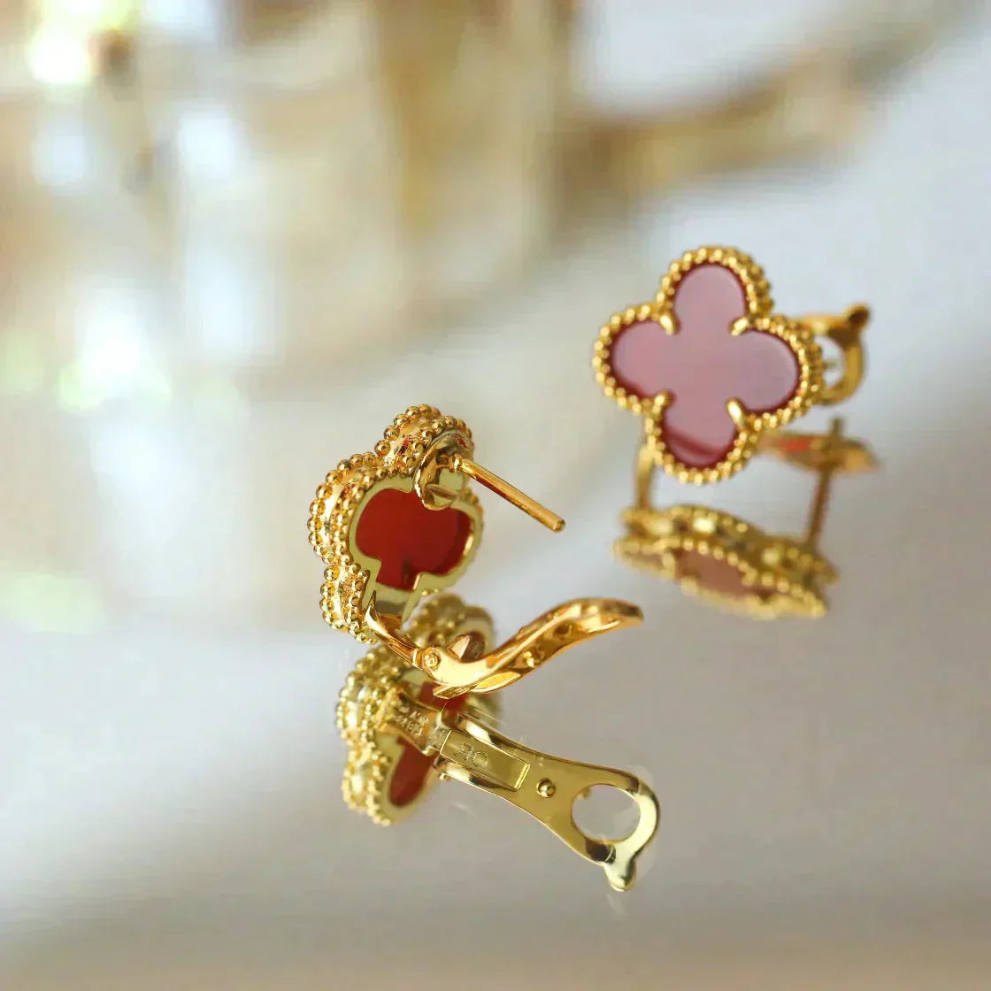 [Everoly JW]CLOVER MEDIUM 1 MOTIFS CARNELIAN  EARRINGS