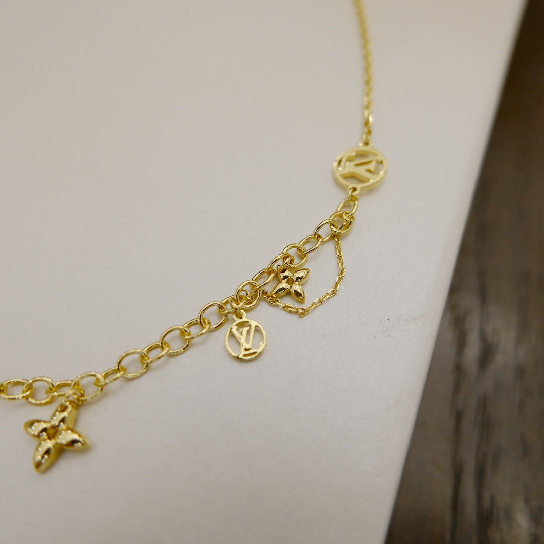 [Everoly JW]BLOOMING SUPPLE NECKLACE BRASS