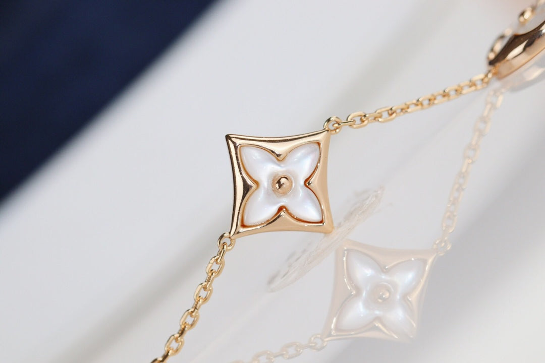 [Everoly JW]LEAF CLOVER BRACELET