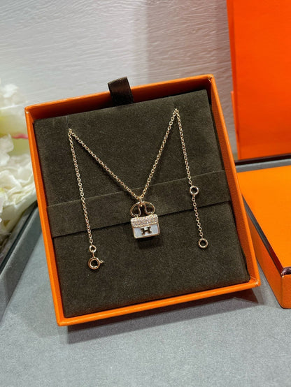 [Everoly JW]H CIRCE MOISSANITE PENDANT NECKLACE GOLD