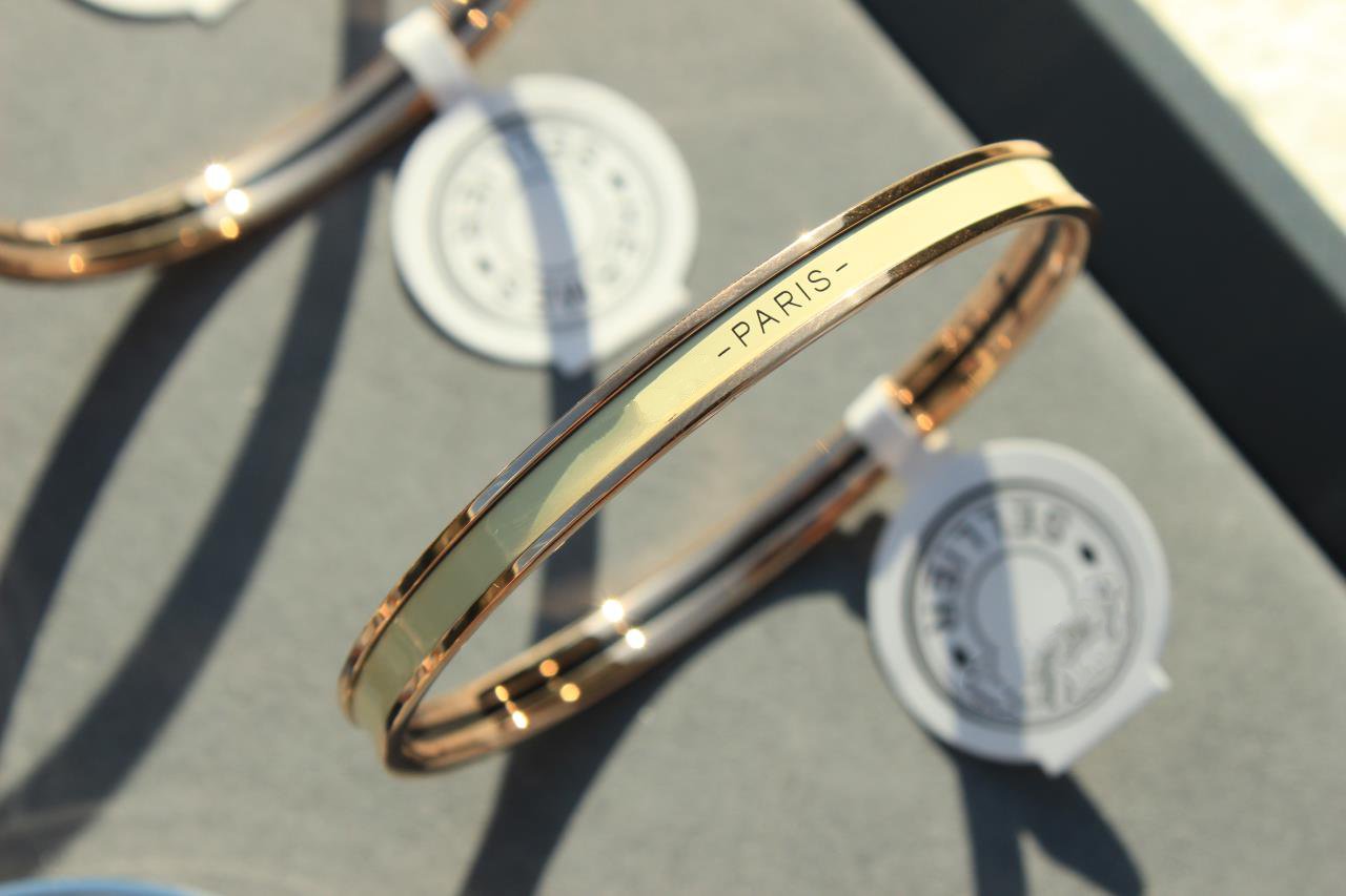 [Everoly JW]HM UNI BANGLE BAG