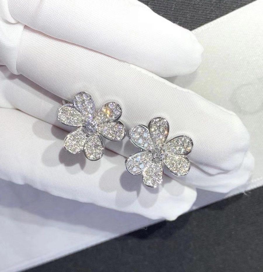 [Everoly JW]FRIVOLE SILVER FLOWER DIAMOND EARRINGS