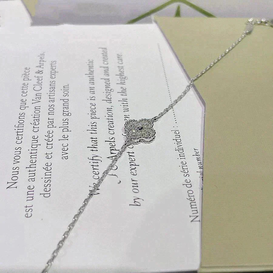 [Everoly JW]CLOVER  SINGLE FLOWER BRACELET SILVER