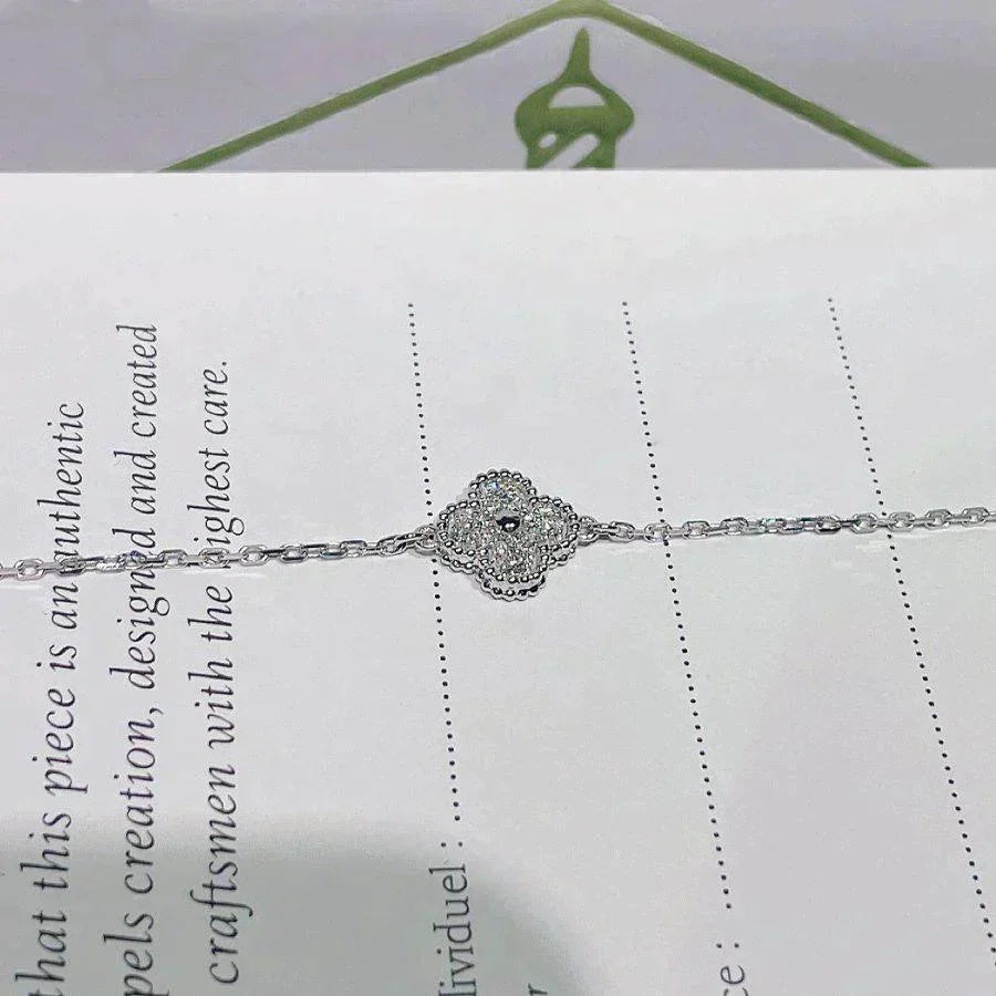 [Everoly JW]CLOVER  SINGLE FLOWER BRACELET SILVER