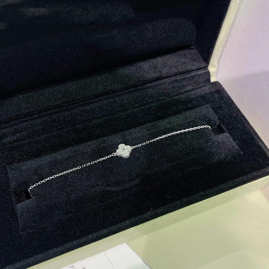 [Everoly JW]CLOVER  SINGLE FLOWER BRACELET SILVER