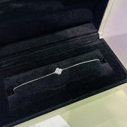 [Everoly JW]CLOVER  SINGLE FLOWER BRACELET SILVER