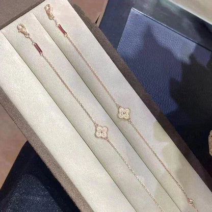 [Everoly JW]CLOVER SINGLE FLOWER BRACELET