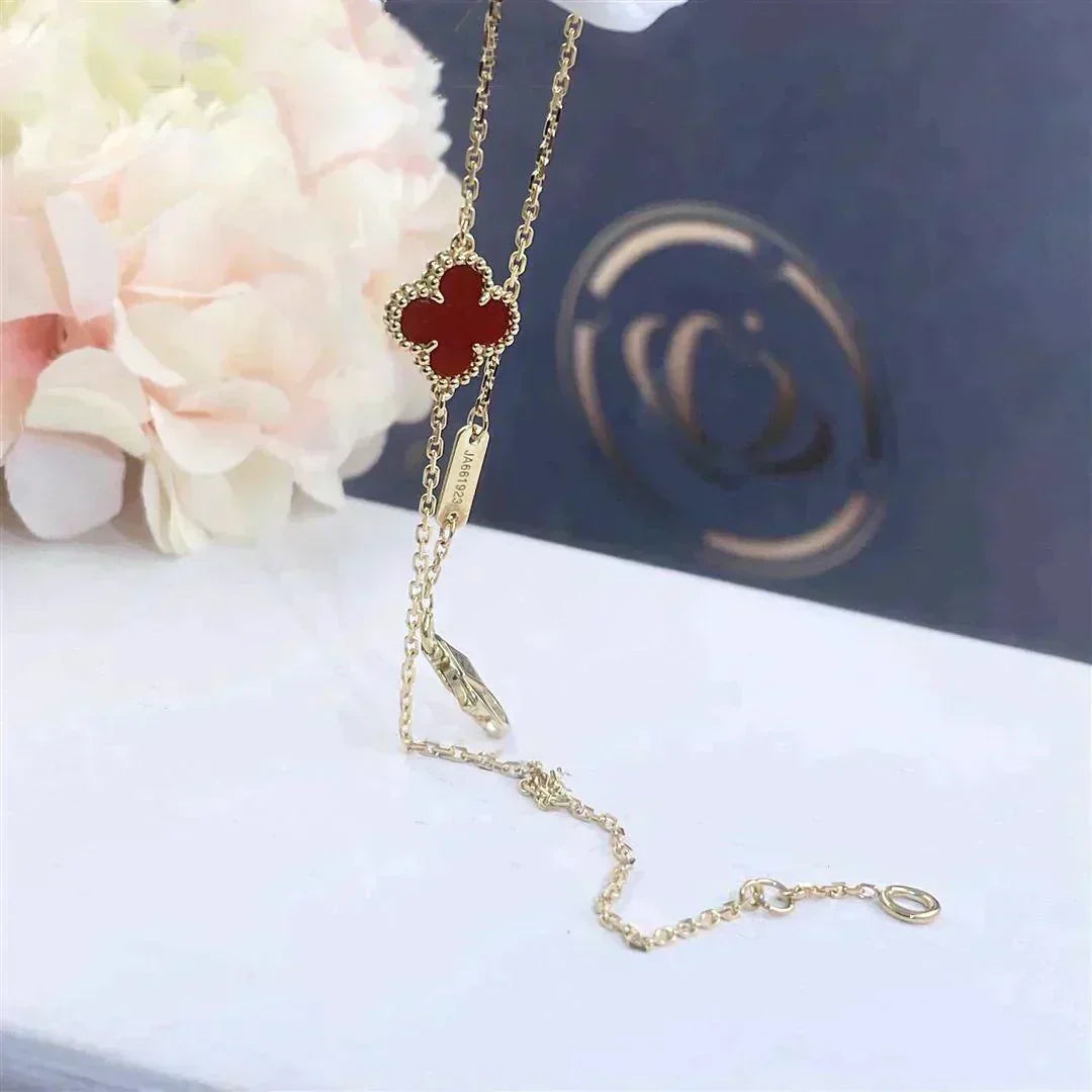 [Everoly JW]CLOVER  CARNELIAN SINGLE FLOWER BRACELET