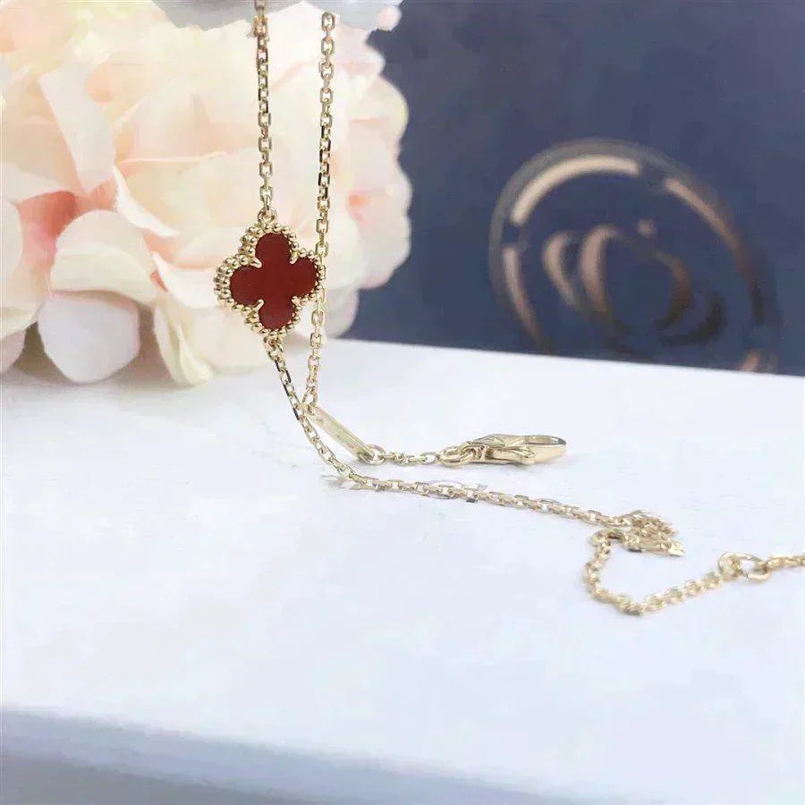 [Everoly JW]CLOVER  CARNELIAN SINGLE FLOWER BRACELET
