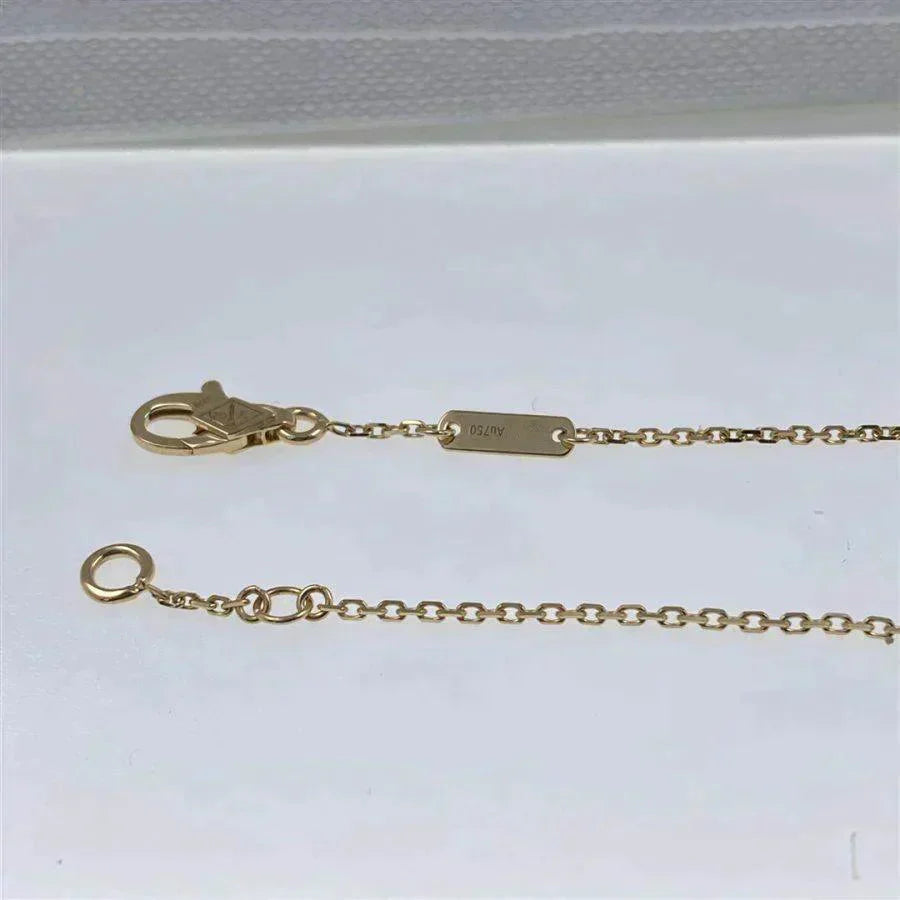 [Everoly JW]CLOVER  CARNELIAN SINGLE FLOWER BRACELET