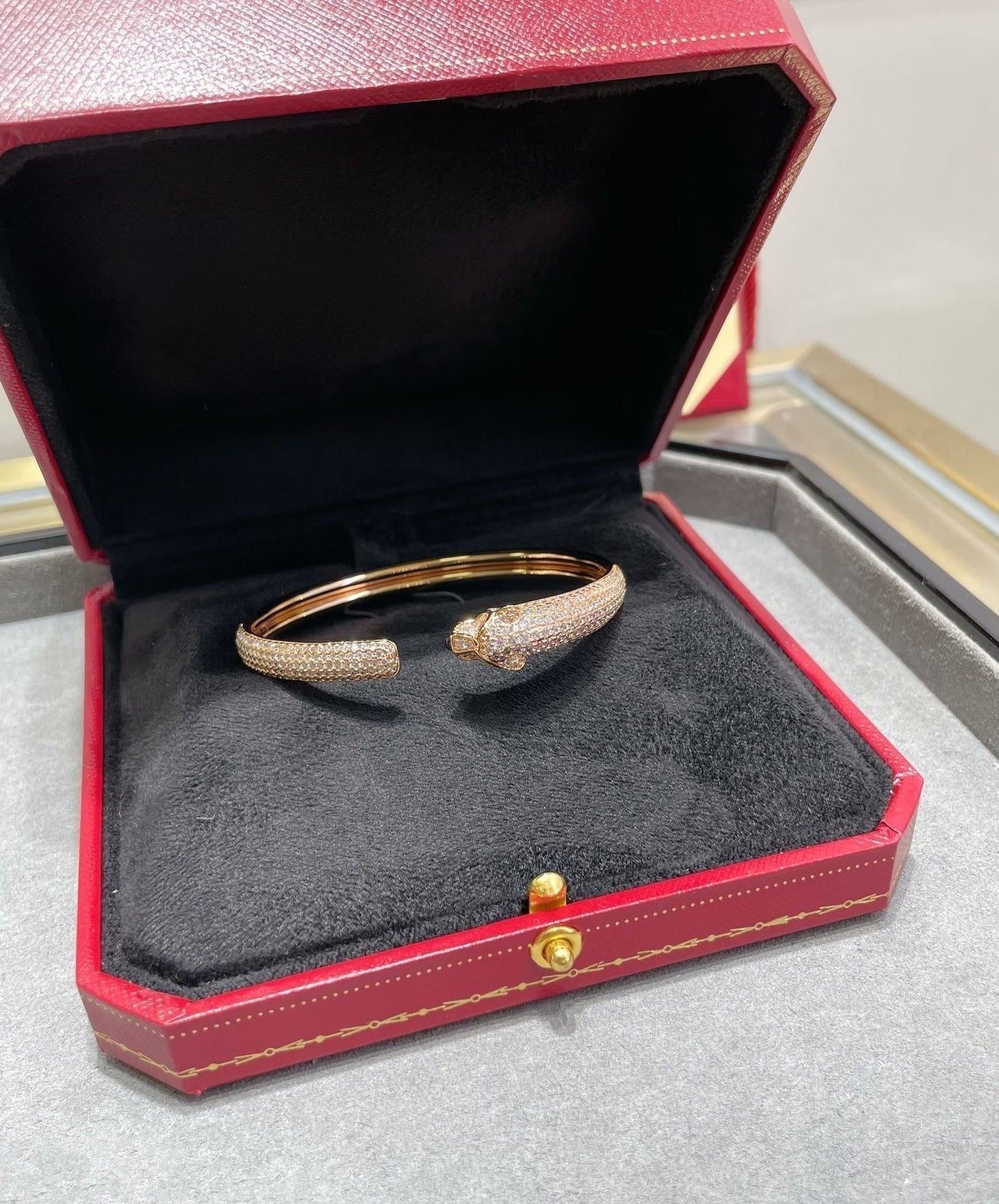 [Everoly JW]PANTHERE FULL DIAMOND OPEN BRACELET