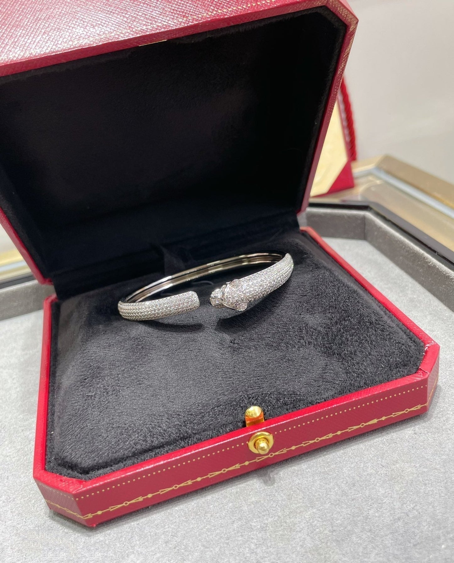 [Everoly JW]PANTHERE FULL DIAMOND OPEN BRACELET