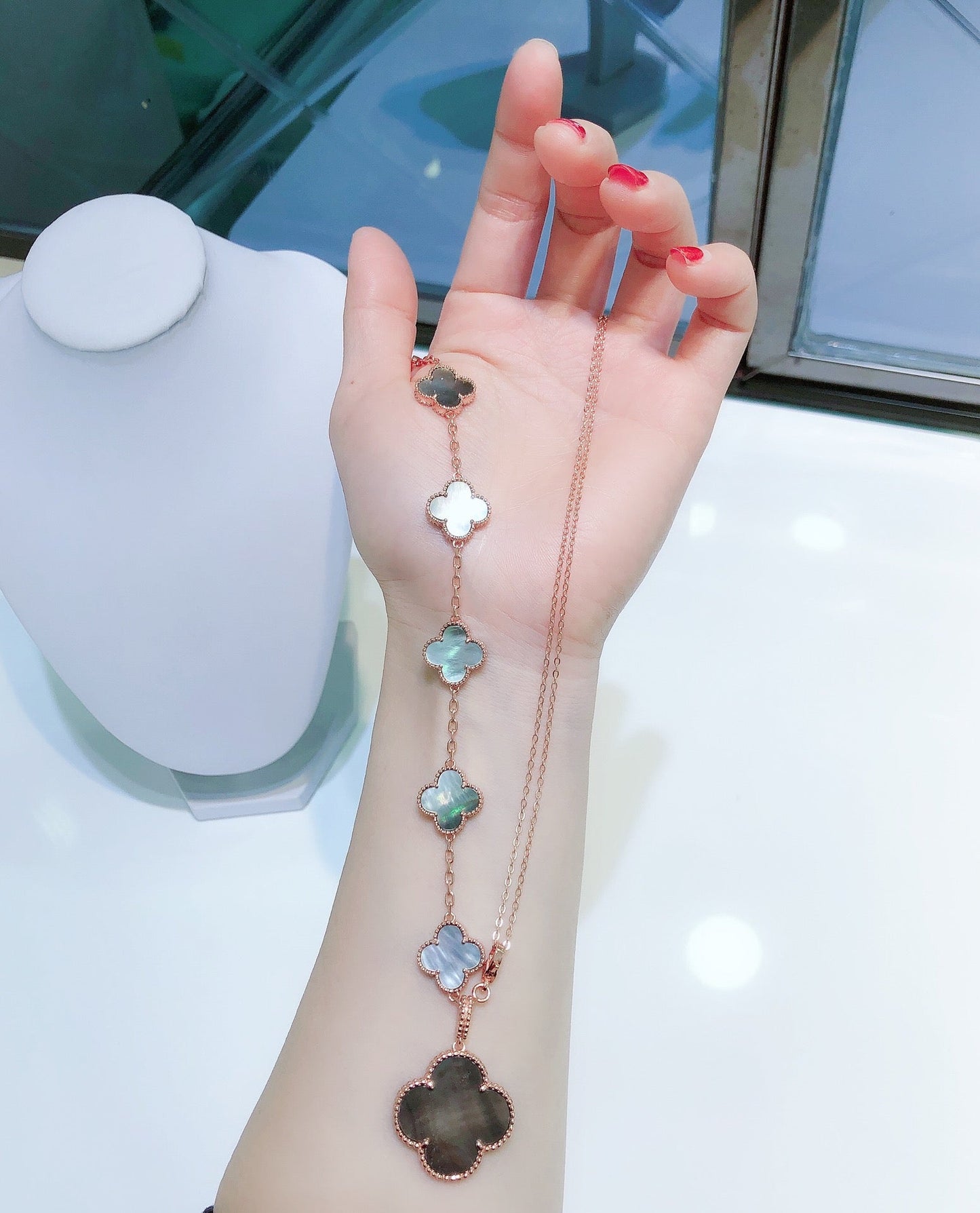 [Everoly JW]COMBINED BRACELET 5 MOTIFS AND NECKLACE DARK MOP ROSE GOLD