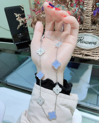 [Everoly JW]CLOVER 10 MOTIFS CHALCEDONY DIAMONDS SILVER NECKLACE
